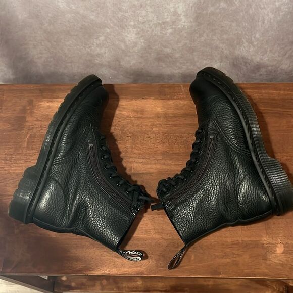 Dr. Martens Black Textured Leather 1460 Pascal Boots with side zip size 8 - Picture 5 of 7